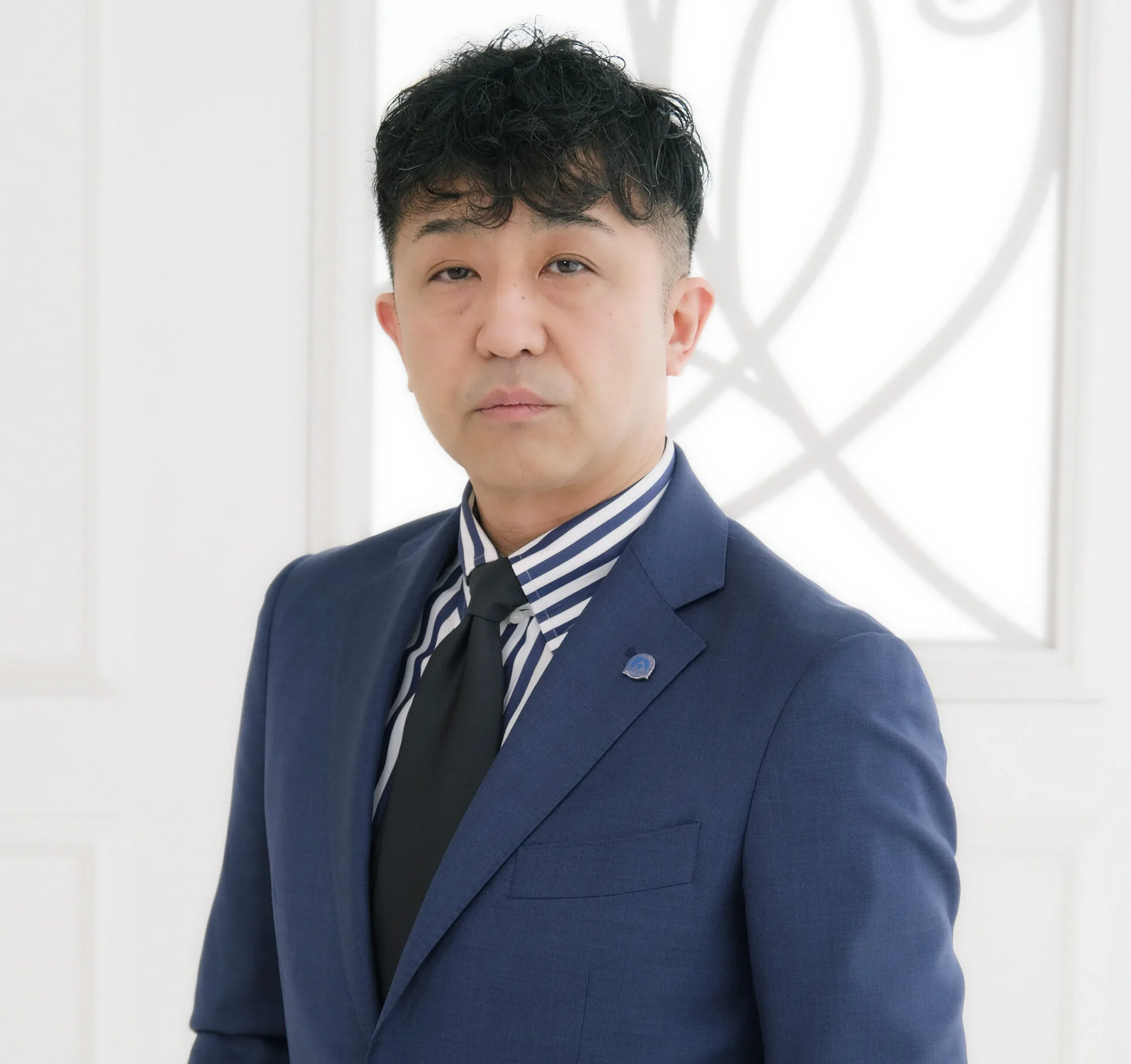 代表取締役 飯村 崇史